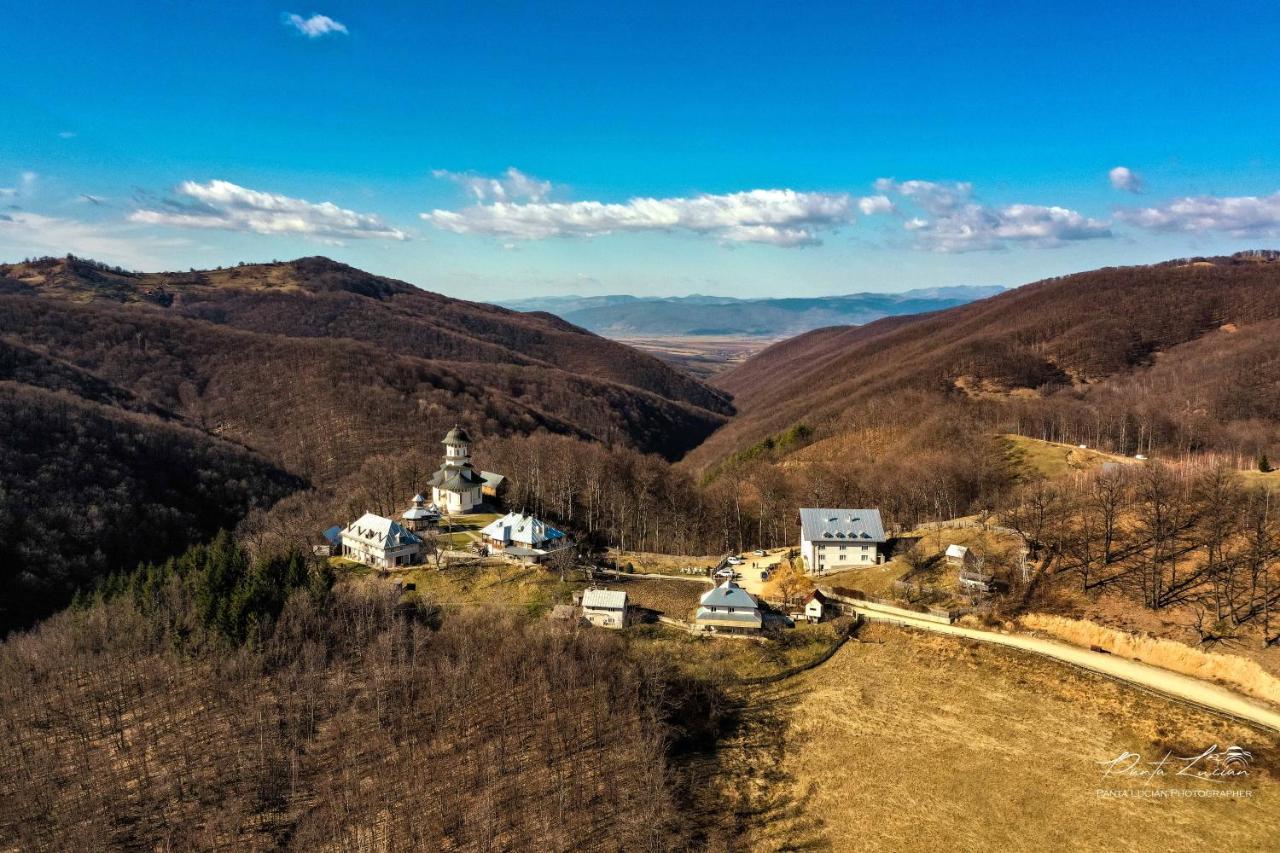 Casa Micutu Si Lya Villa Sztrugár Kültér fotó